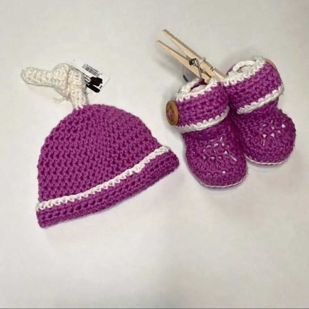Wee Booties Purple Crochet Hat & Booties NWT 3-6M